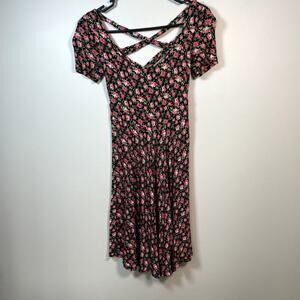Women's XS KIRRA Dainty Floral Pink Floral Criss Cross Back Y2K Babydoll Empire